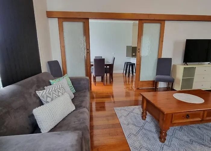 3 Bedroom Art Deco Home With Modern Features